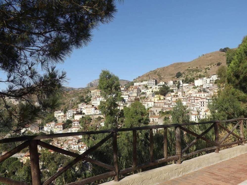 Albergo Diffuso Borgo Gallodoro Екстериор снимка